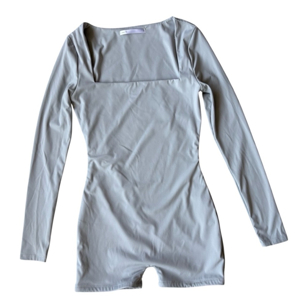 Light Blueish Gray Long Sleeve Fitted Bodysuit